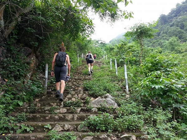 MAI CHAU WALKING TOUR 1 (HALF DAY)